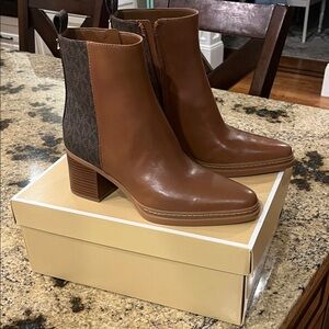 Michael Kors Tan & Dark Brown Lex Bootie women size 6.5 New
